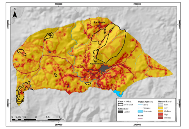 Окончательная карта опасности лесных пожаров и произошедшие пожары на исследуемой территории (данные о сгоревших территорий REDIAM)